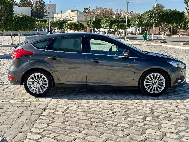 Ford FOCUS Essence 2018 à Kairouan - Photo 2