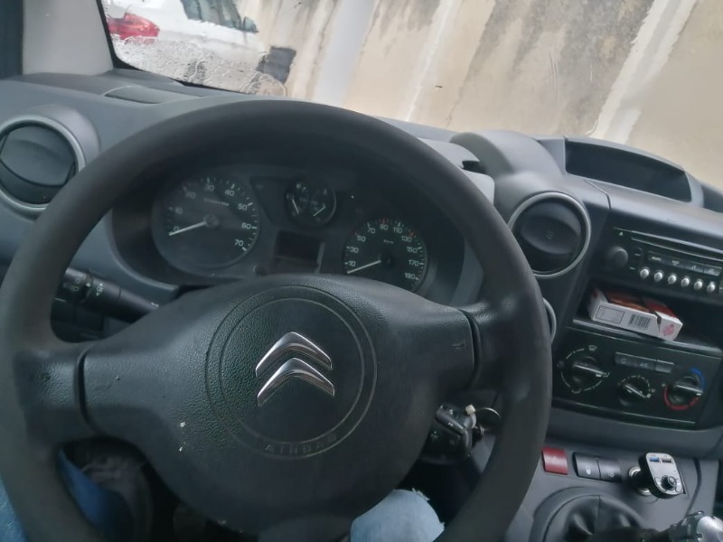 Citroen BERLINGO Diesel 2018 à Ben Arous - Photo 4