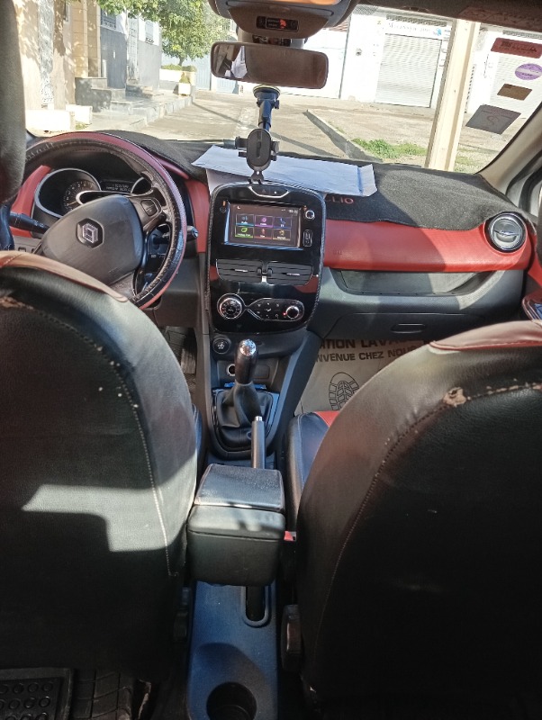 Renault Clio Essence 2012 à Nabeul - Photo 2