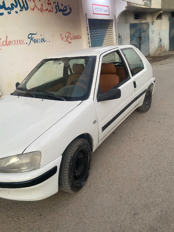 Peugeot 106 Essence 2000 à Tunis - Photo 6