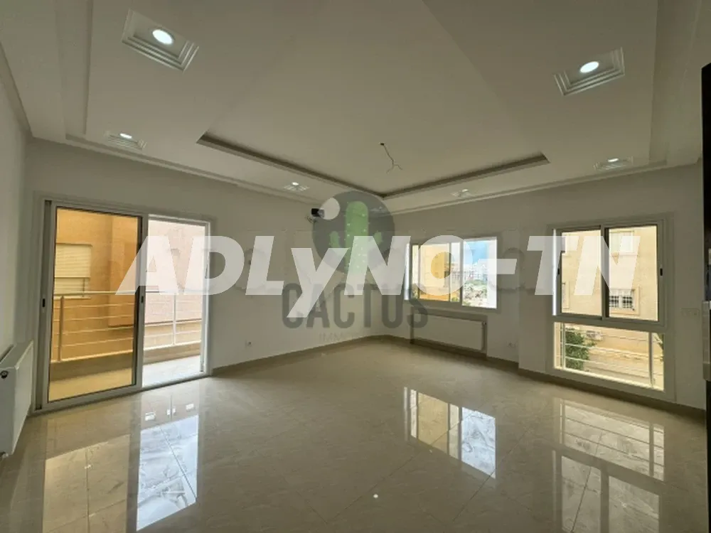  Appartement S+3 vue sur Lac aux Jardins de Carthage ZAL1441 