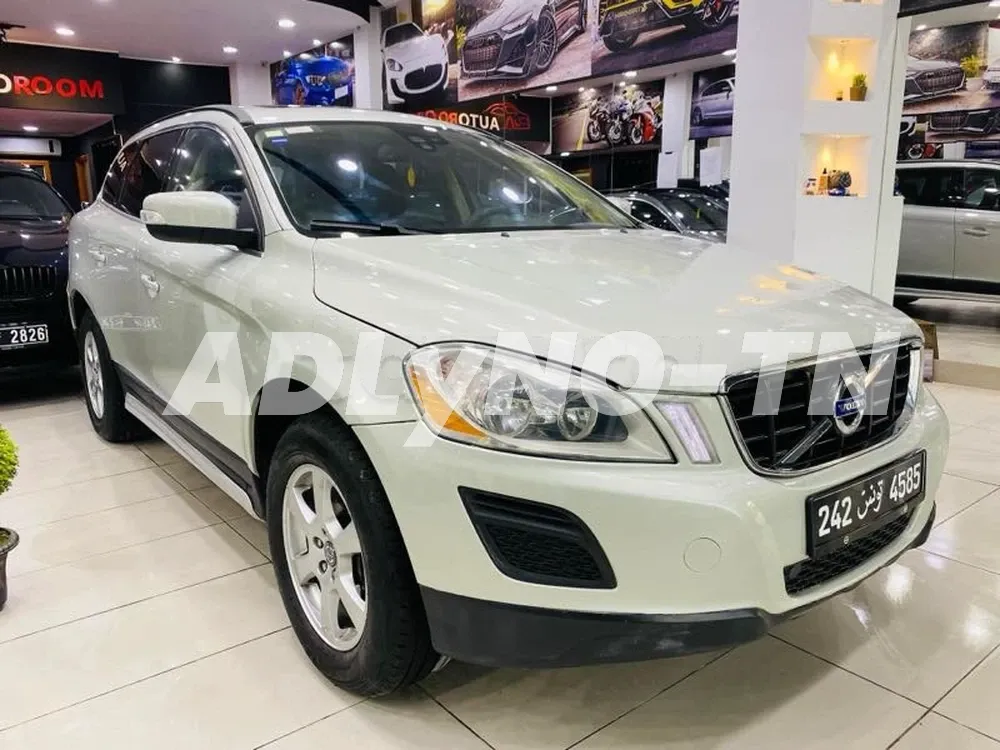 ⚜️ VOLVO XC60 ⚜️ Première main à Ariana - Photo 1