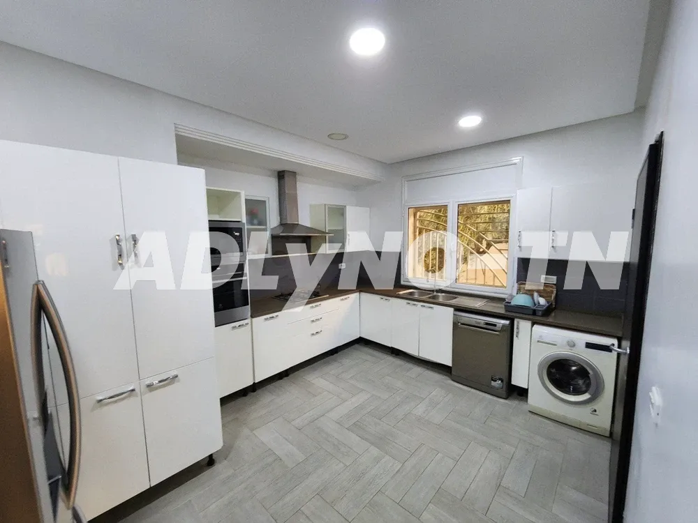 Une grande villa à gammarth en vente à Tunis - Photo 5