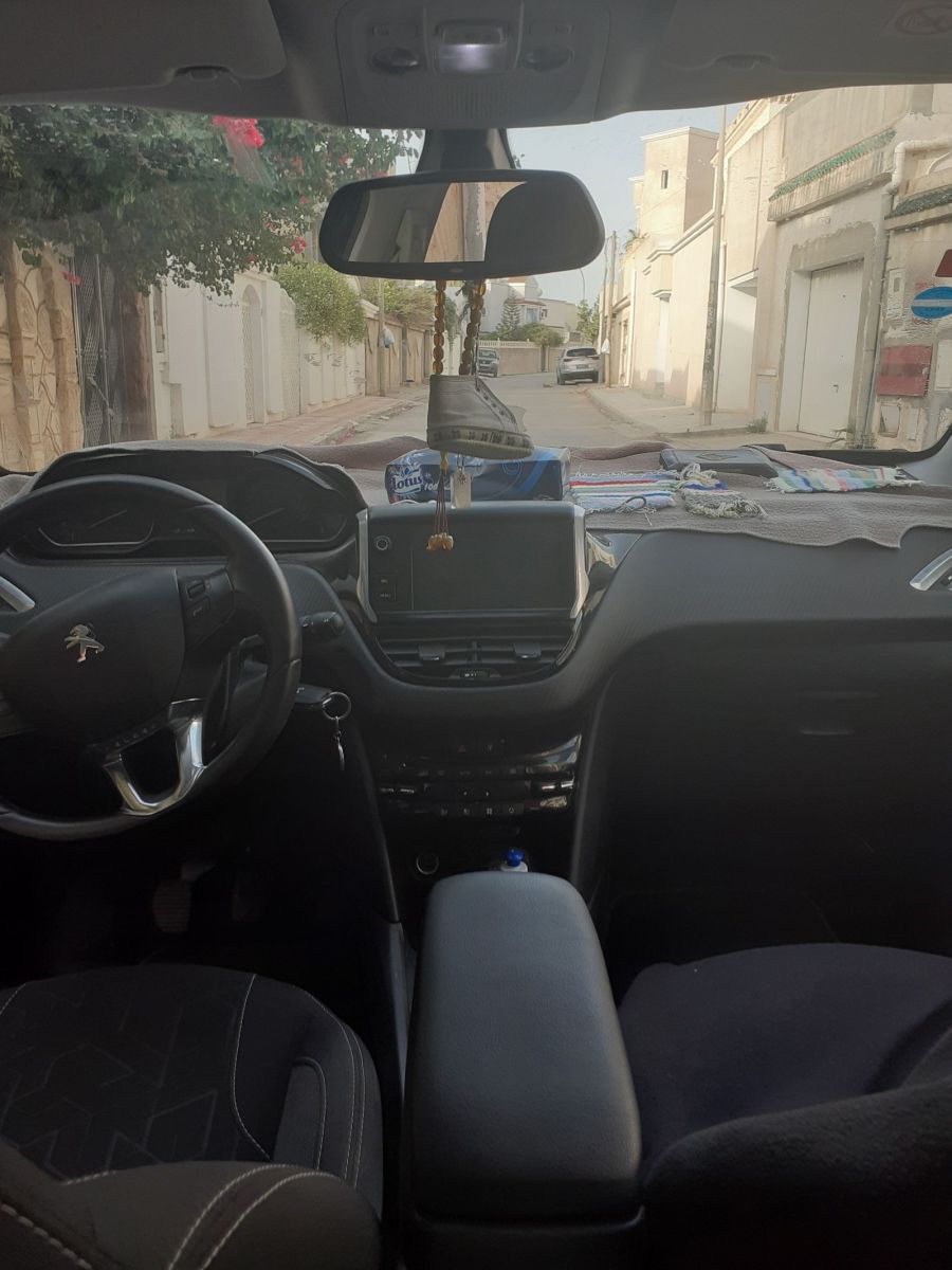 Peugeot 2008 à Tunis - Photo 2