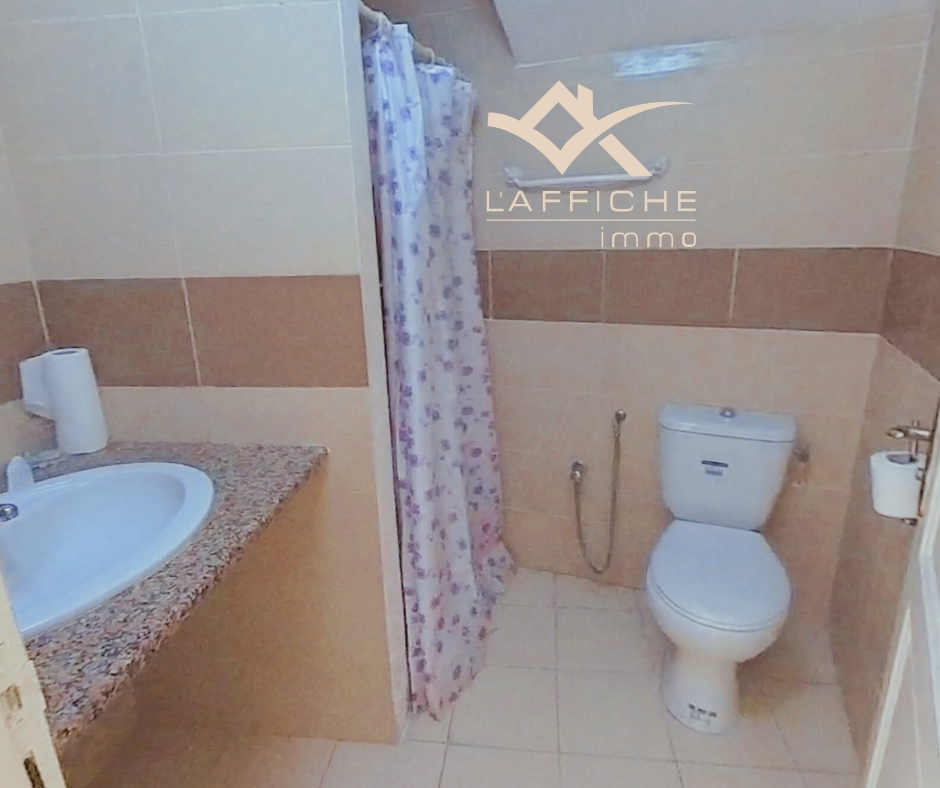    Très bel s1 meublé au la à Tunis - Photo 1