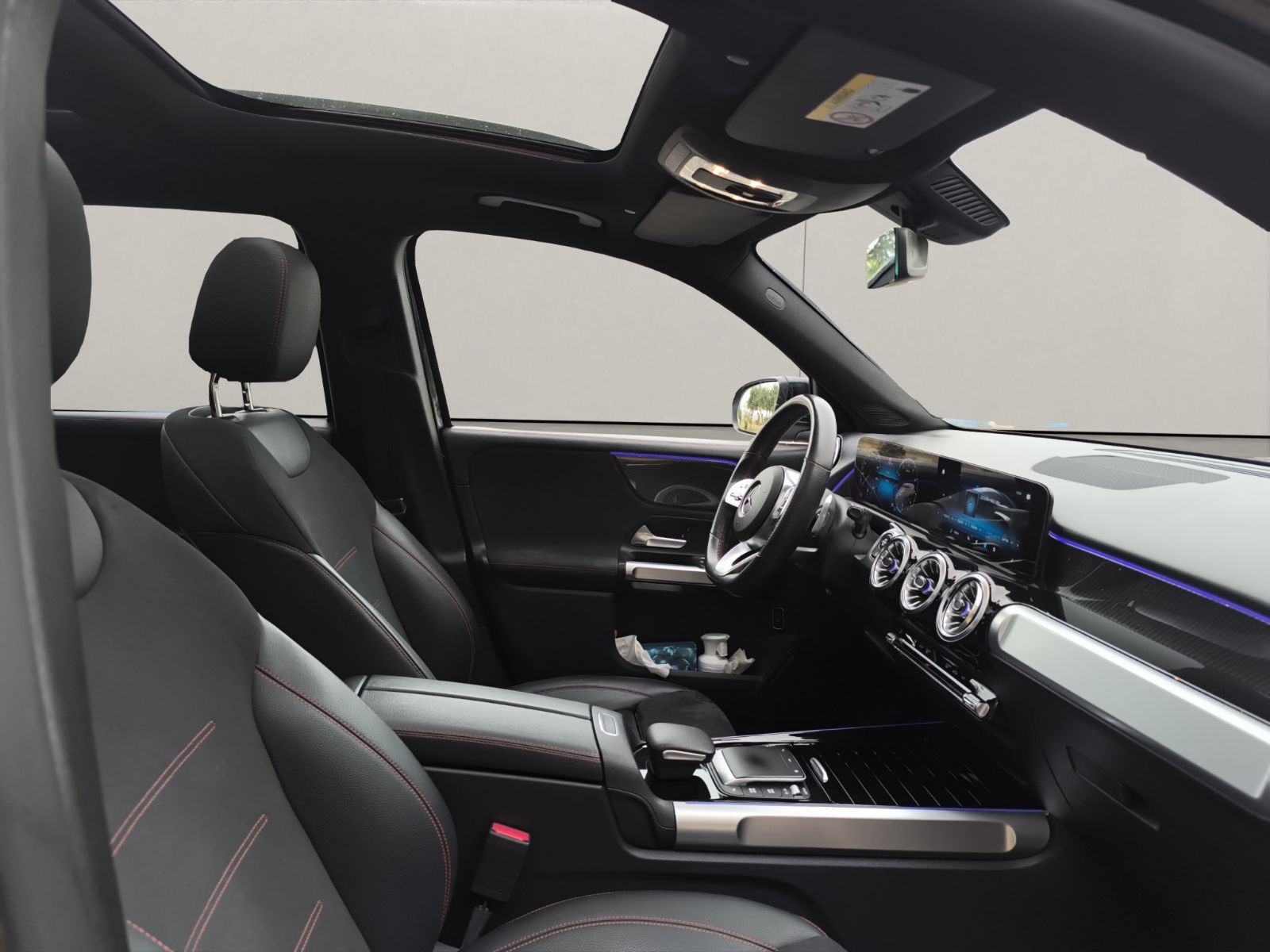 Mercedes-Benz GLB AMG à Ariana - Photo 15