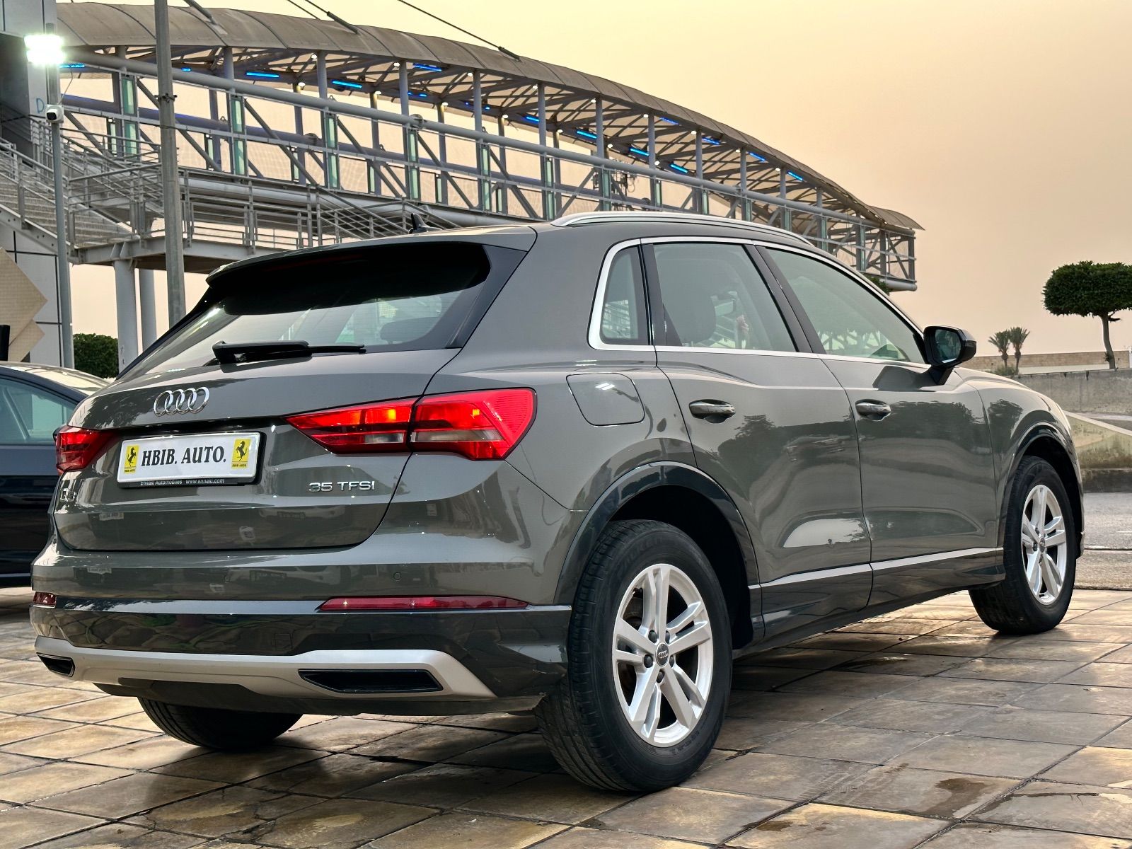 Audi Q3 2.0 TDI à Tunis - Photo 3