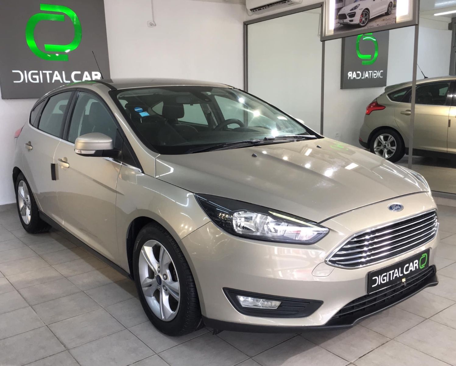 Ford Focus à Ben Arous - Photo 1