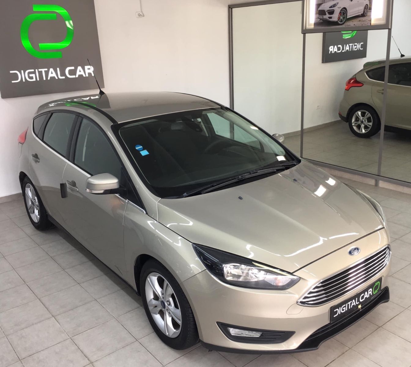 Ford Focus à Ben Arous - Photo 6
