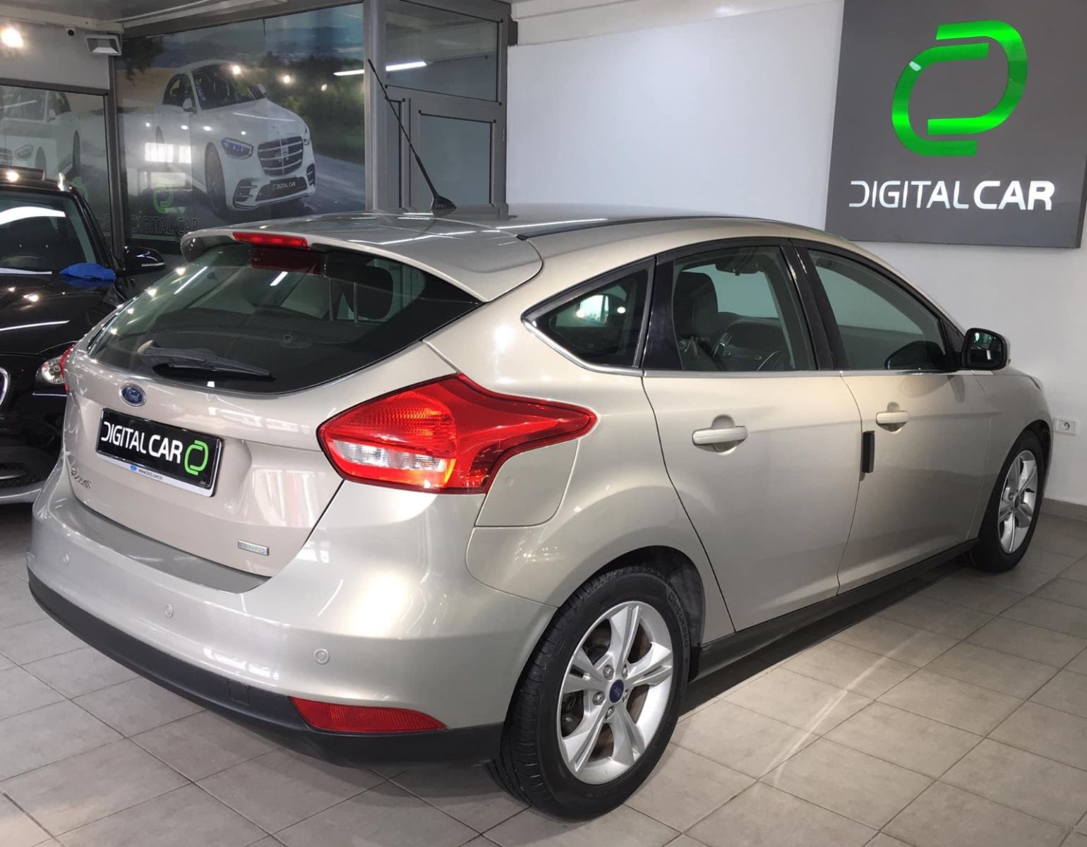 Ford Focus à Ben Arous - Photo 9