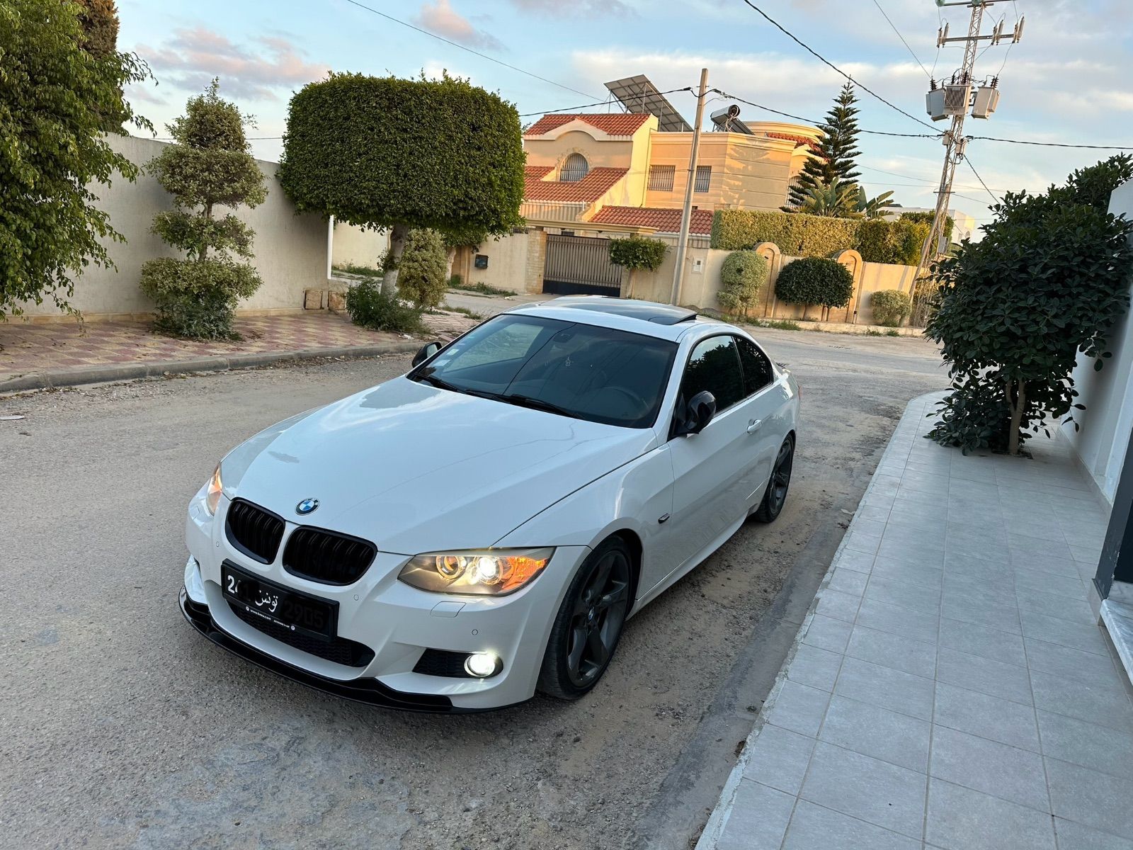 BMW Série 3 coupé à Ariana - Photo 2