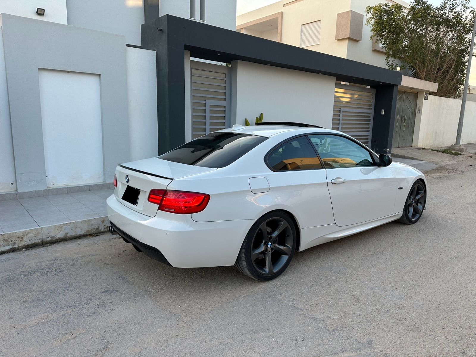 BMW Série 3 coupé à Ariana - Photo 3