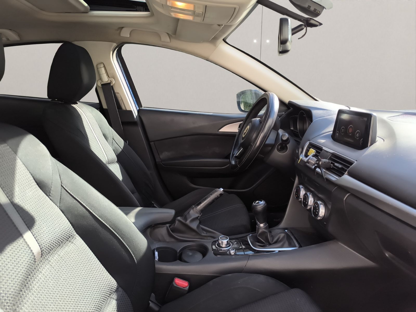 Mazda 3 Soul Red Metallisé à Ben Arous - Photo 15