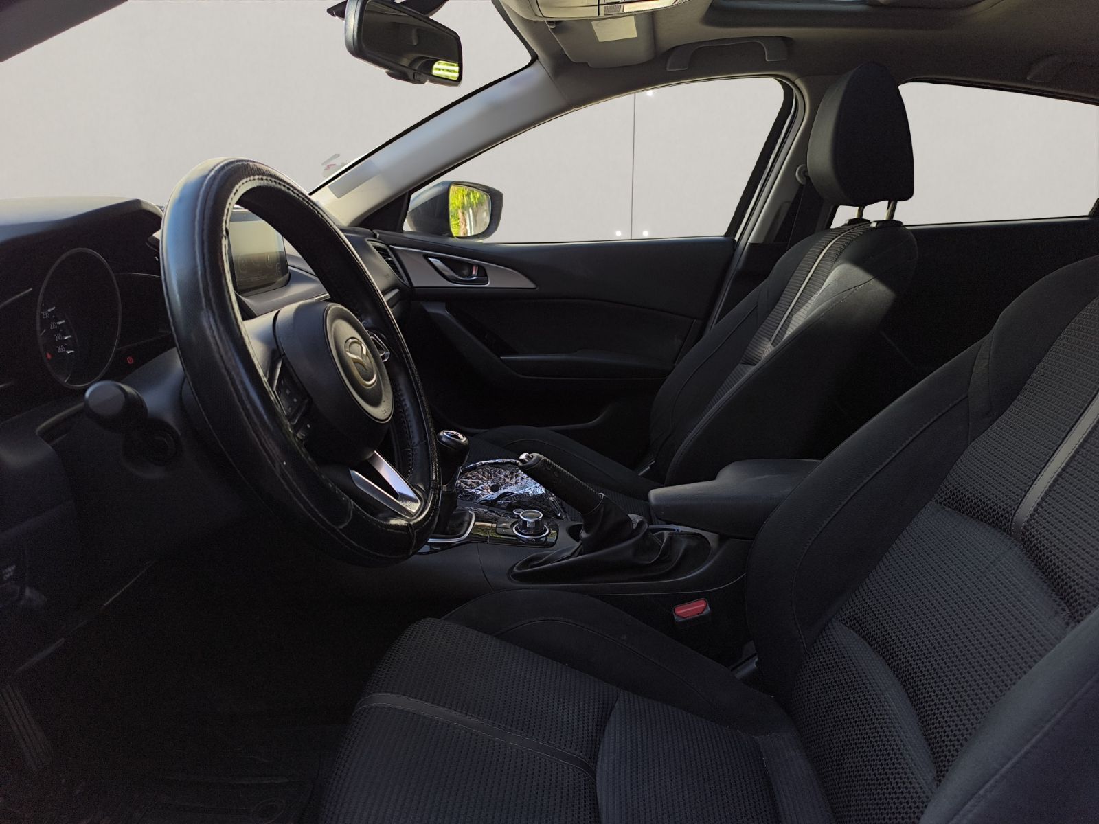 Mazda 3 Soul Red Metallisé à Ben Arous - Photo 8