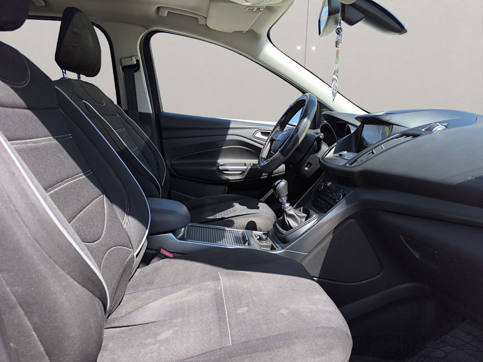 Ford Kuga à Tunis - Photo 15