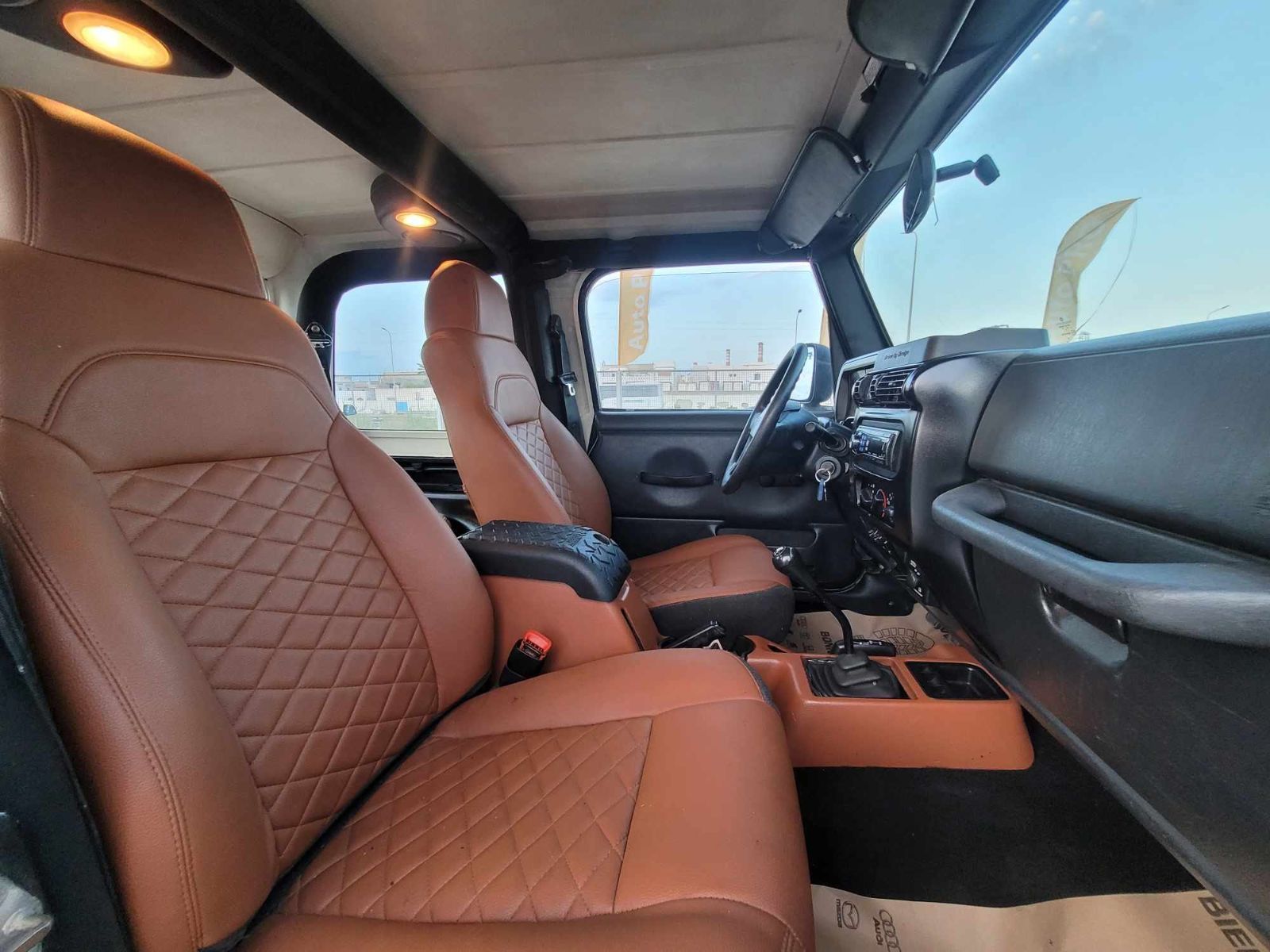Jeep Wrangler Rubicon à Nabeul - Photo 2