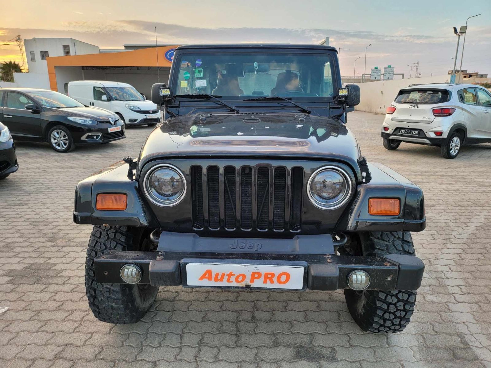 Jeep Wrangler Rubicon à Nabeul - Photo 1