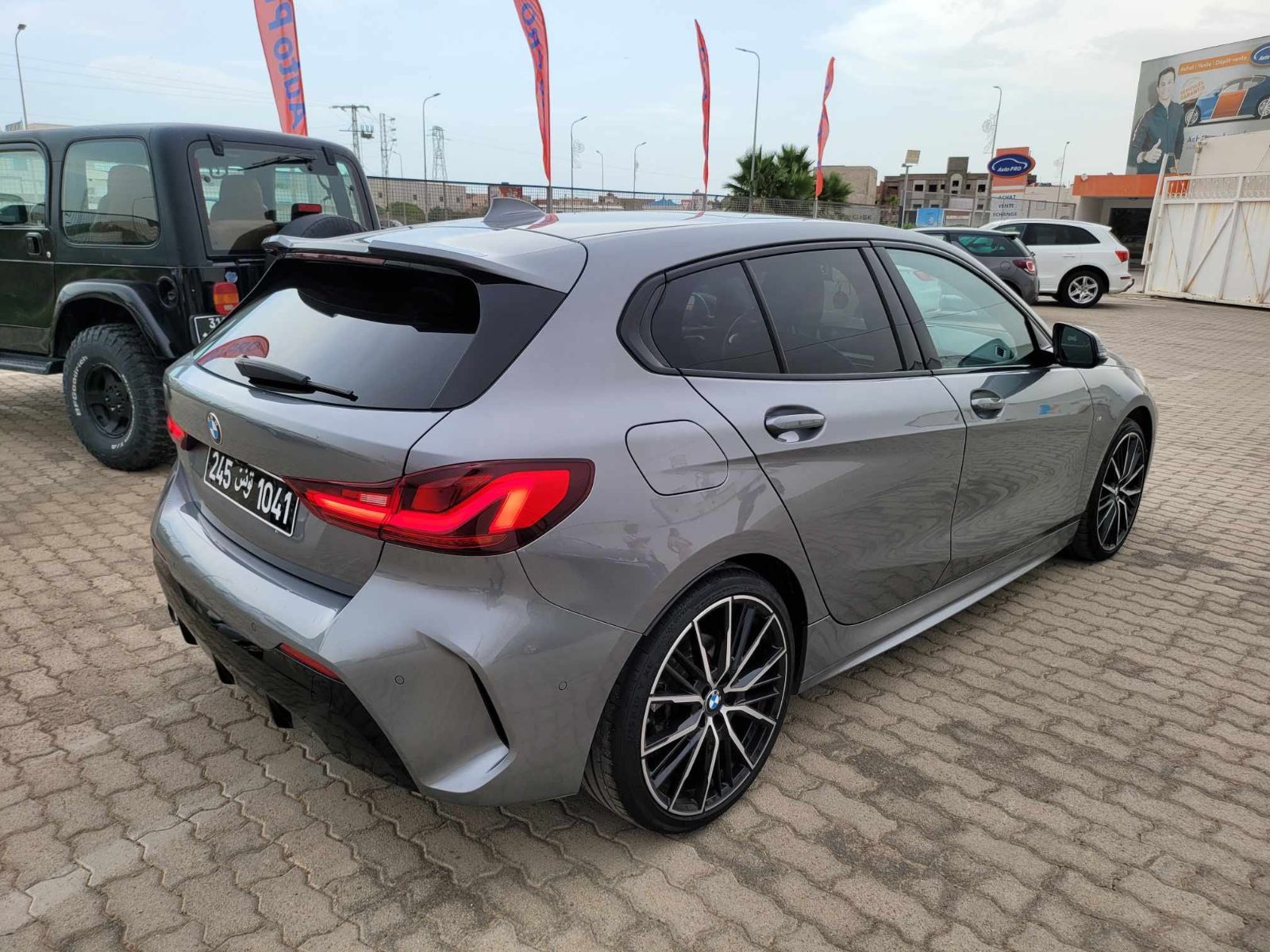 BMW Série 1 Business Line Plus à Tunis - Photo 12