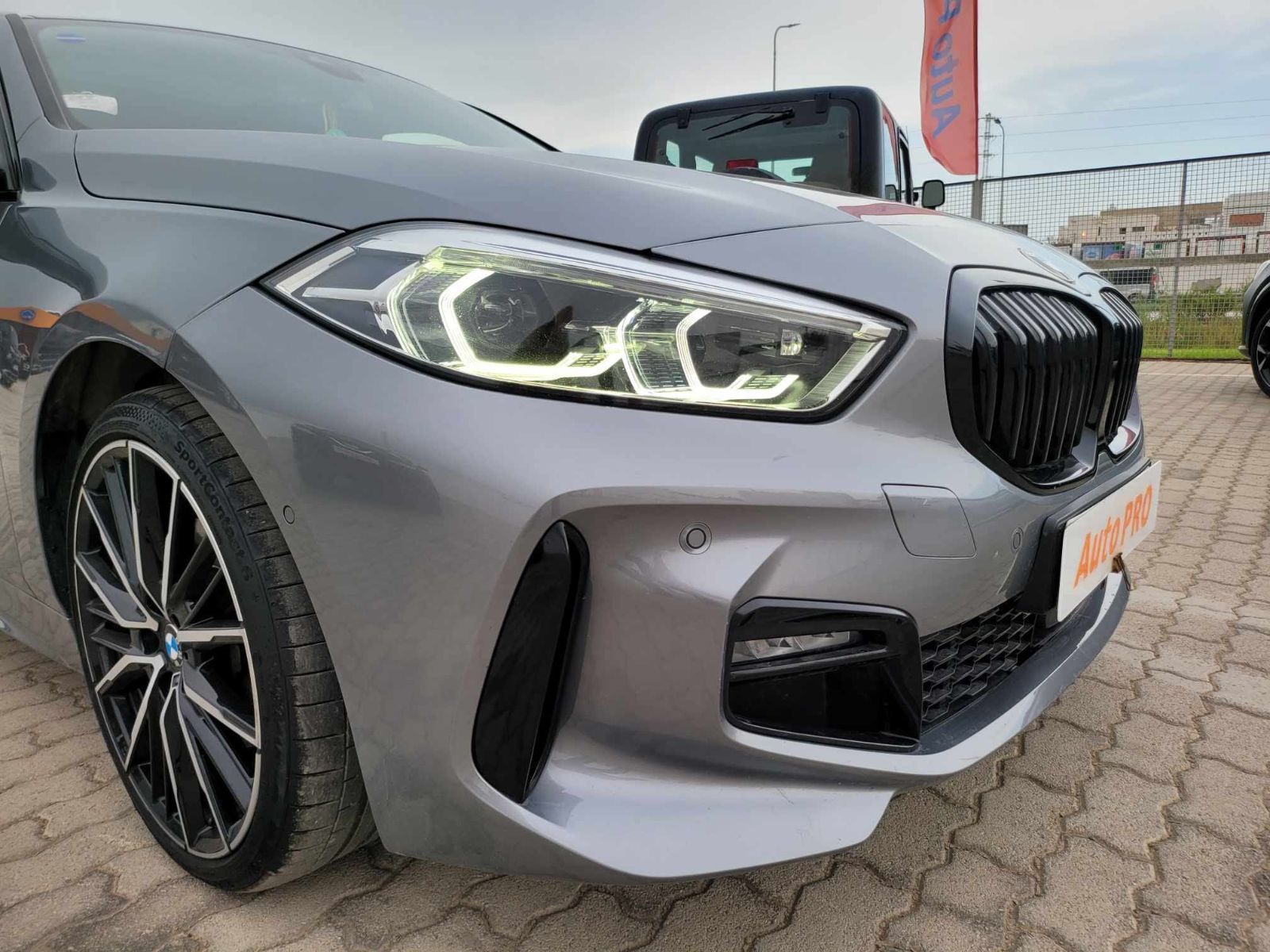 BMW Série 1 Business Line Plus à Tunis - Photo 8