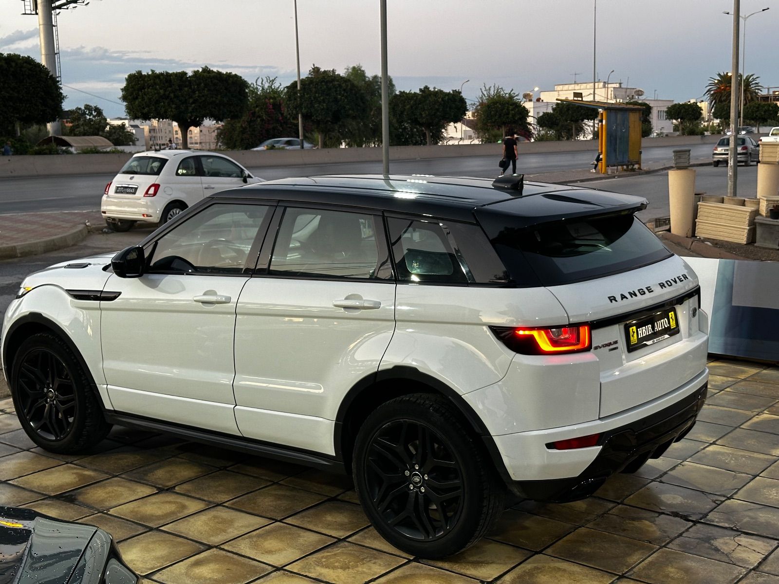 Land Rover Range Rover Evoque à Tunis - Photo 7