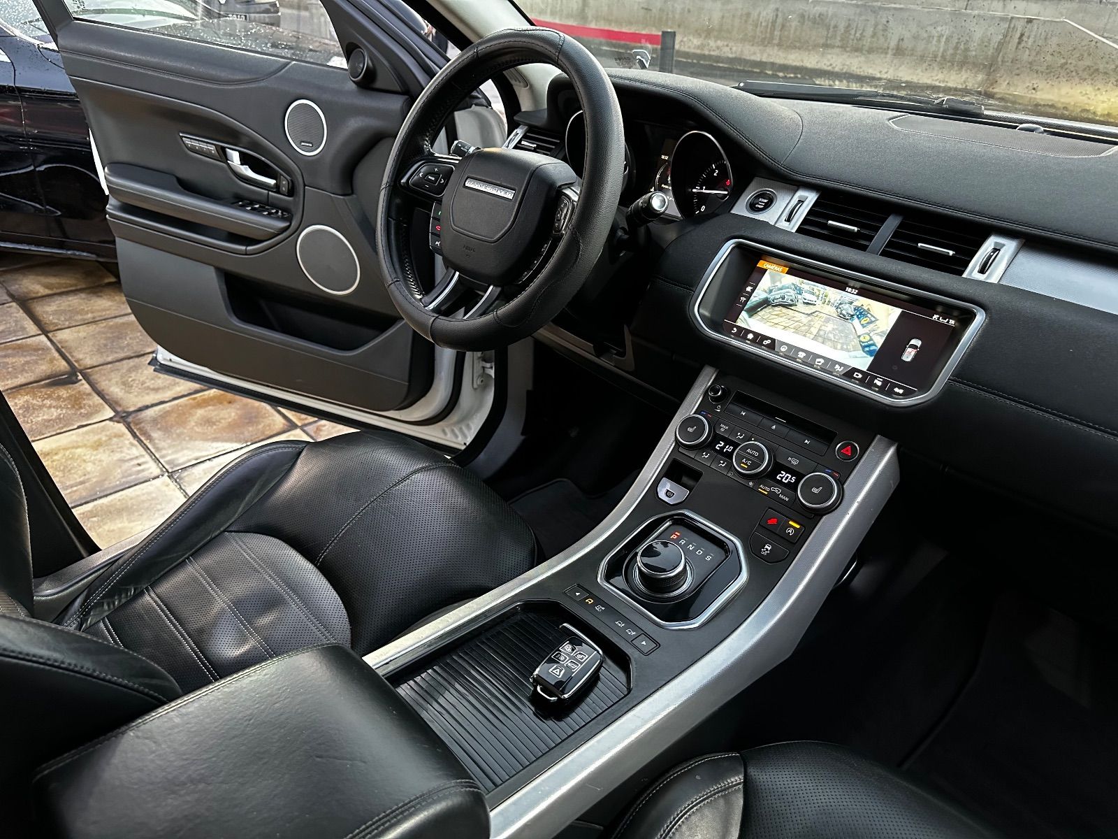 Land Rover Range Rover Evoque à Tunis - Photo 13