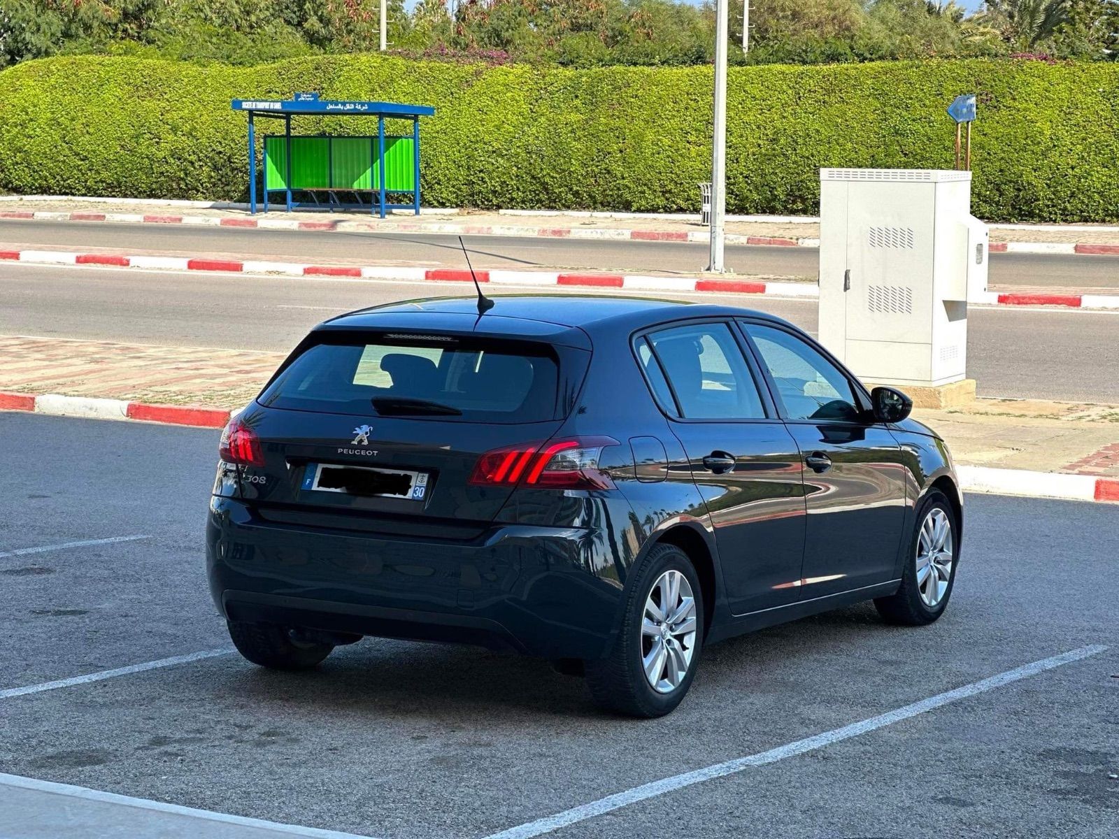 Peugeot 308 Allure à Monastir - Photo 4