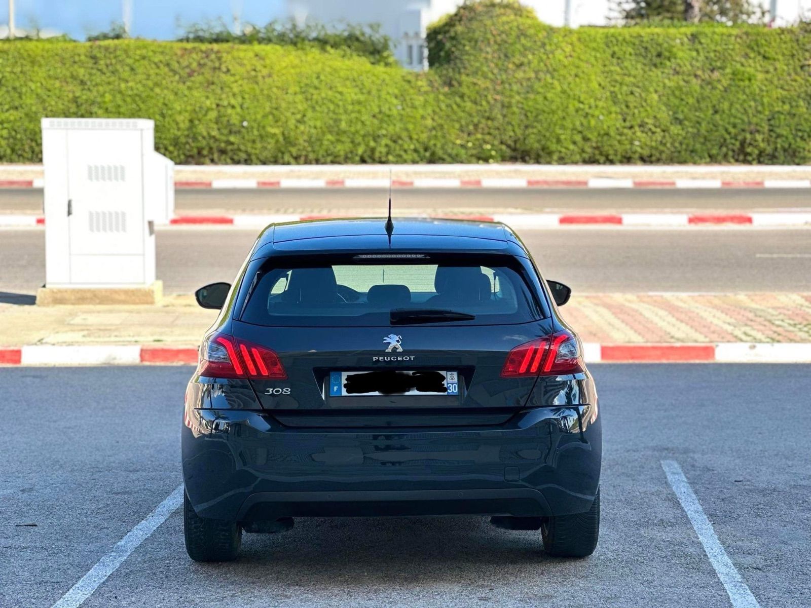 Peugeot 308 Allure à Monastir - Photo 5