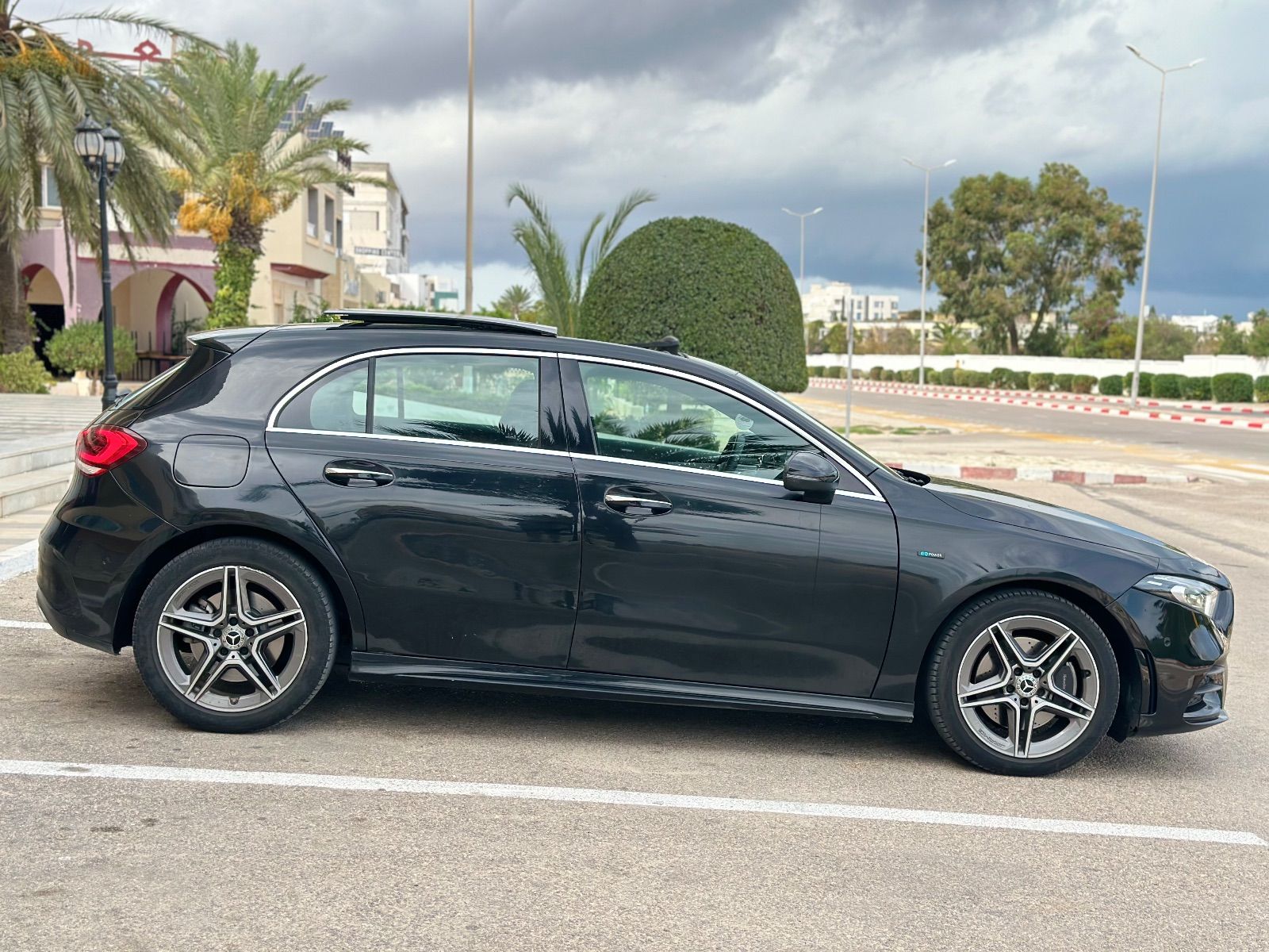 Mercedes-Benz Classe A A 180 D à Ariana - Photo 6