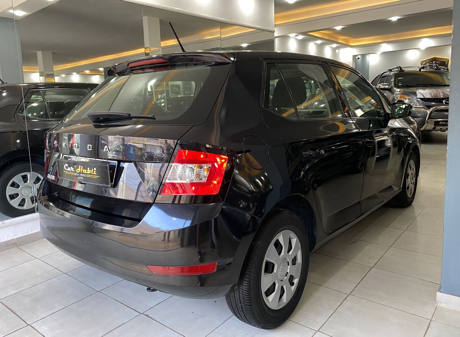 Skoda Fabia à Ben Arous - Photo 5