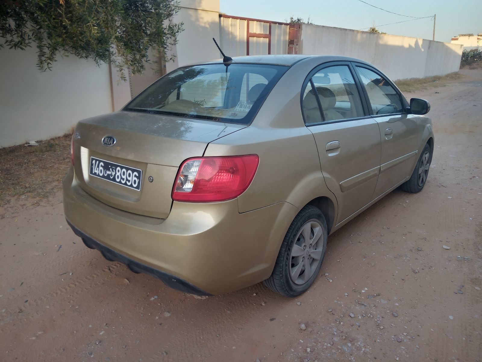 KIA Rio Berline EX à Ben Arous - Photo 1