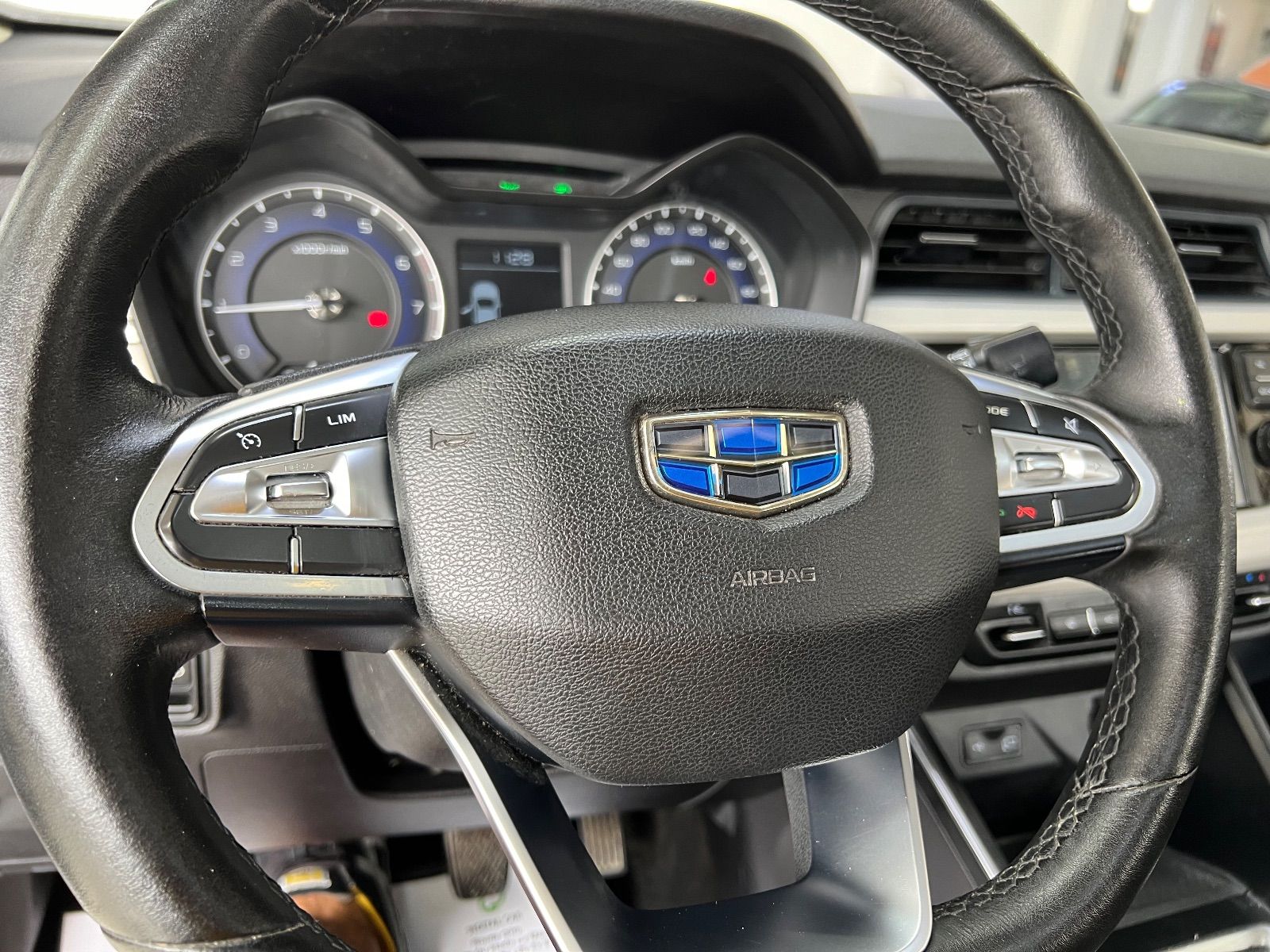 Geely GX3 à Tunis - Photo 24