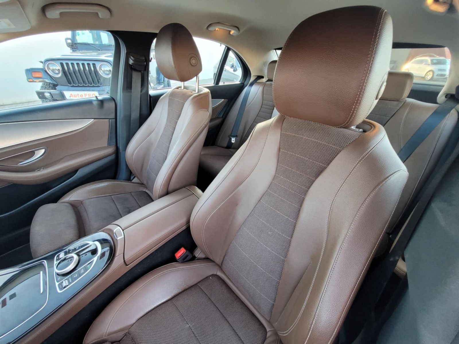 Mercedes-Benz Classe E à Ben Arous - Photo 6