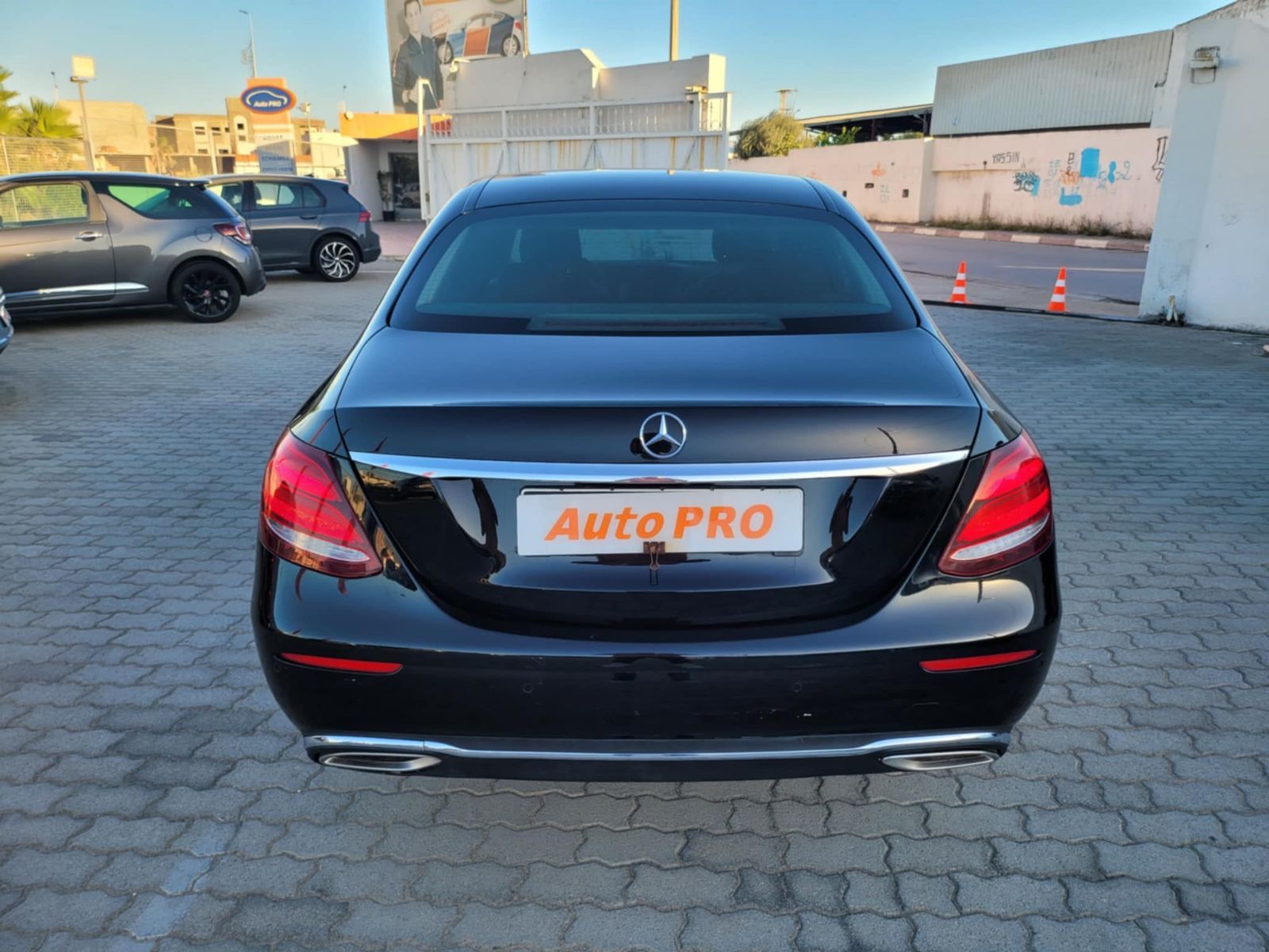 Mercedes-Benz Classe E à Ben Arous - Photo 13
