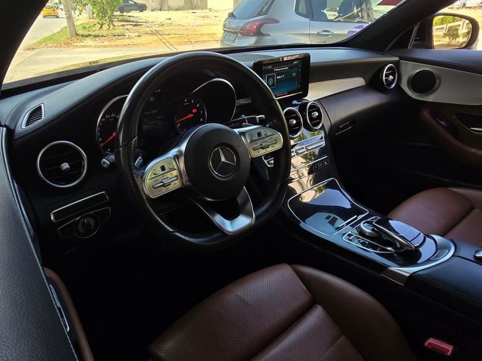 Mercedes-Benz Classe C coupé à sousse - Photo 3