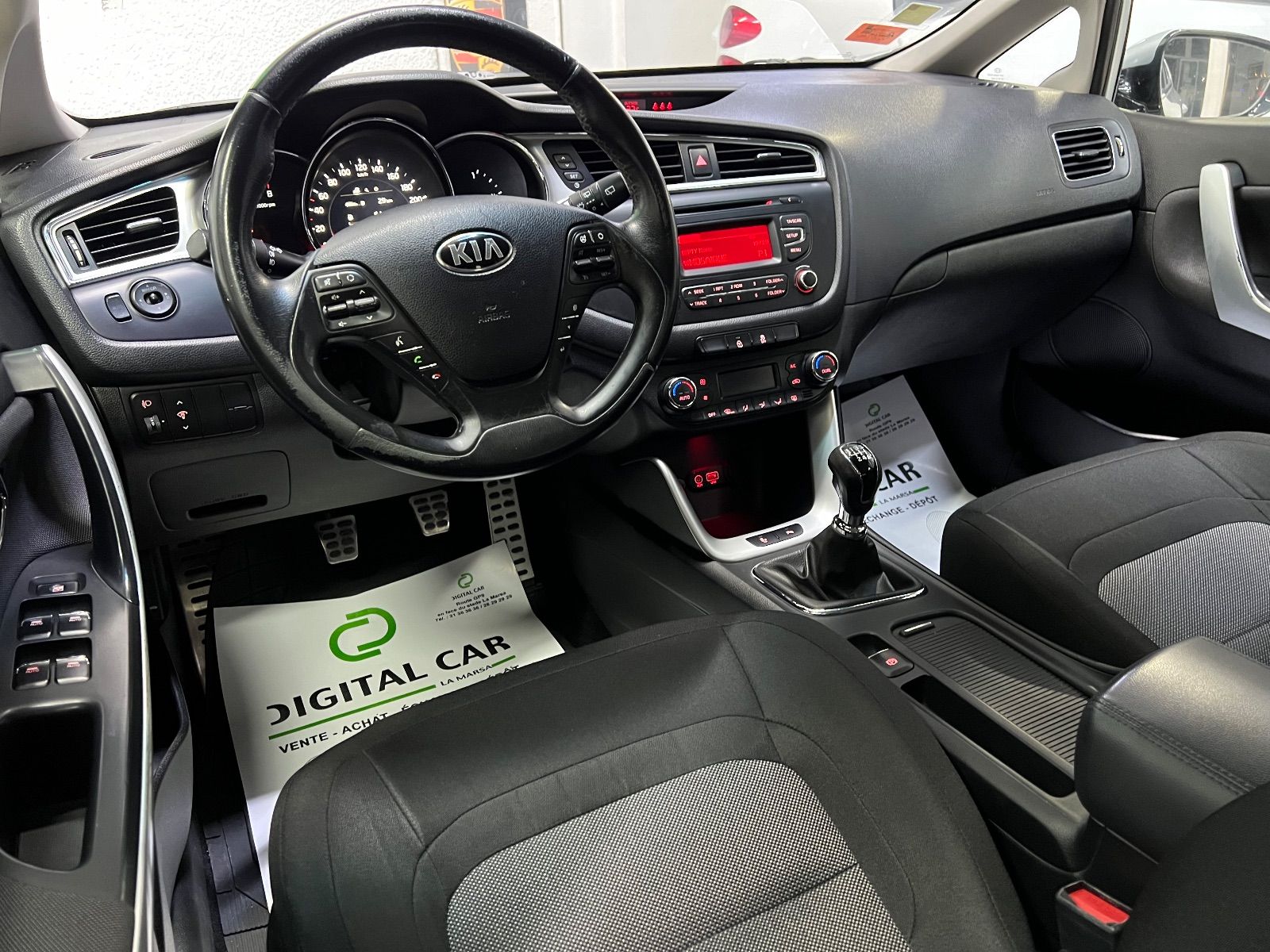 KIA Cerato 5p GT-Line à Ariana - Photo 17