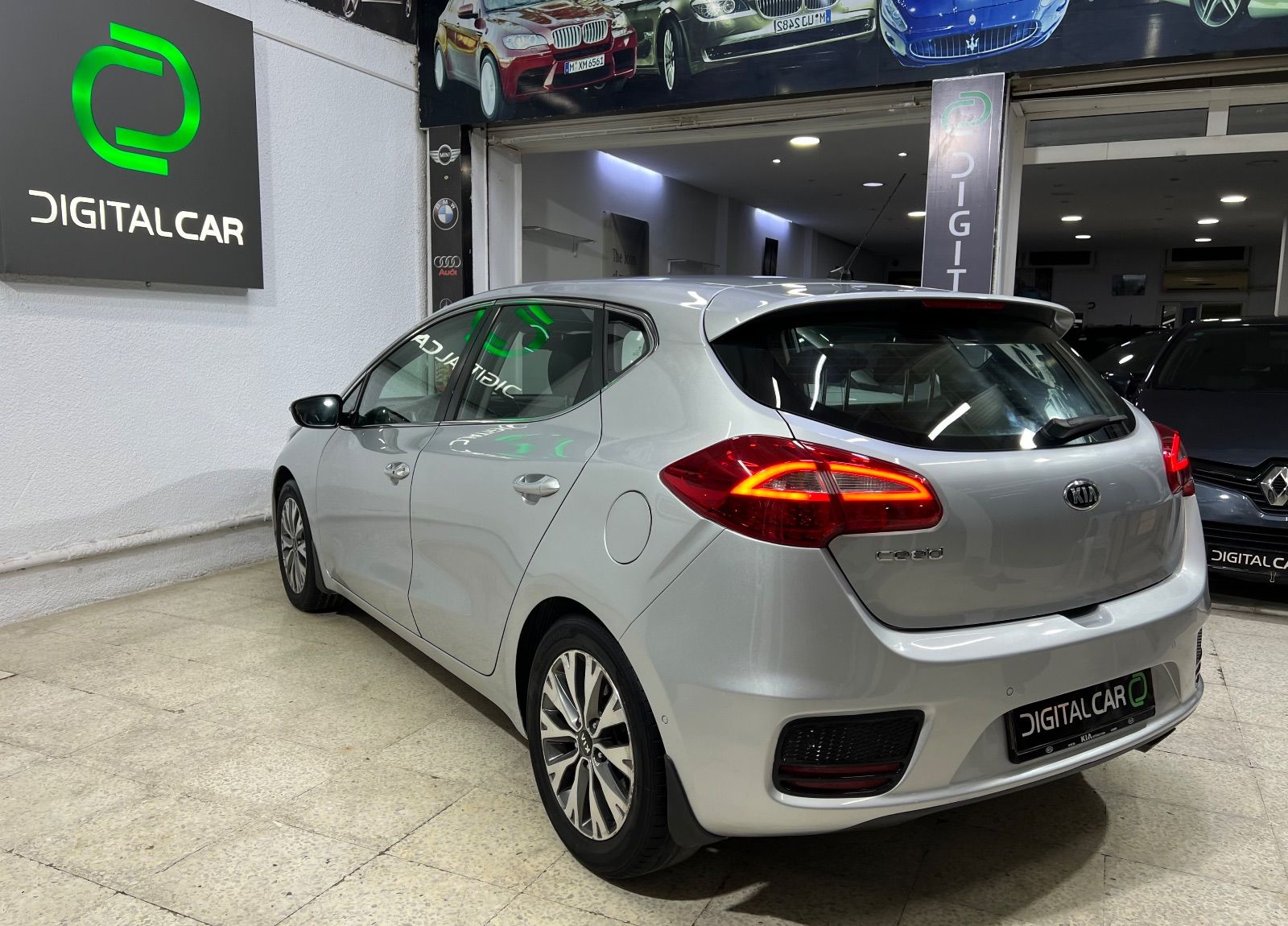 KIA Cerato 5p GT-Line à Ariana - Photo 10
