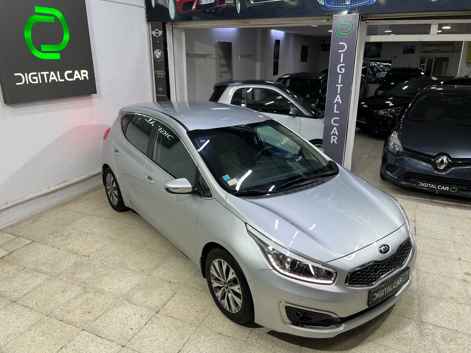 KIA Cerato 5p GT-Line à Ariana - Photo 5
