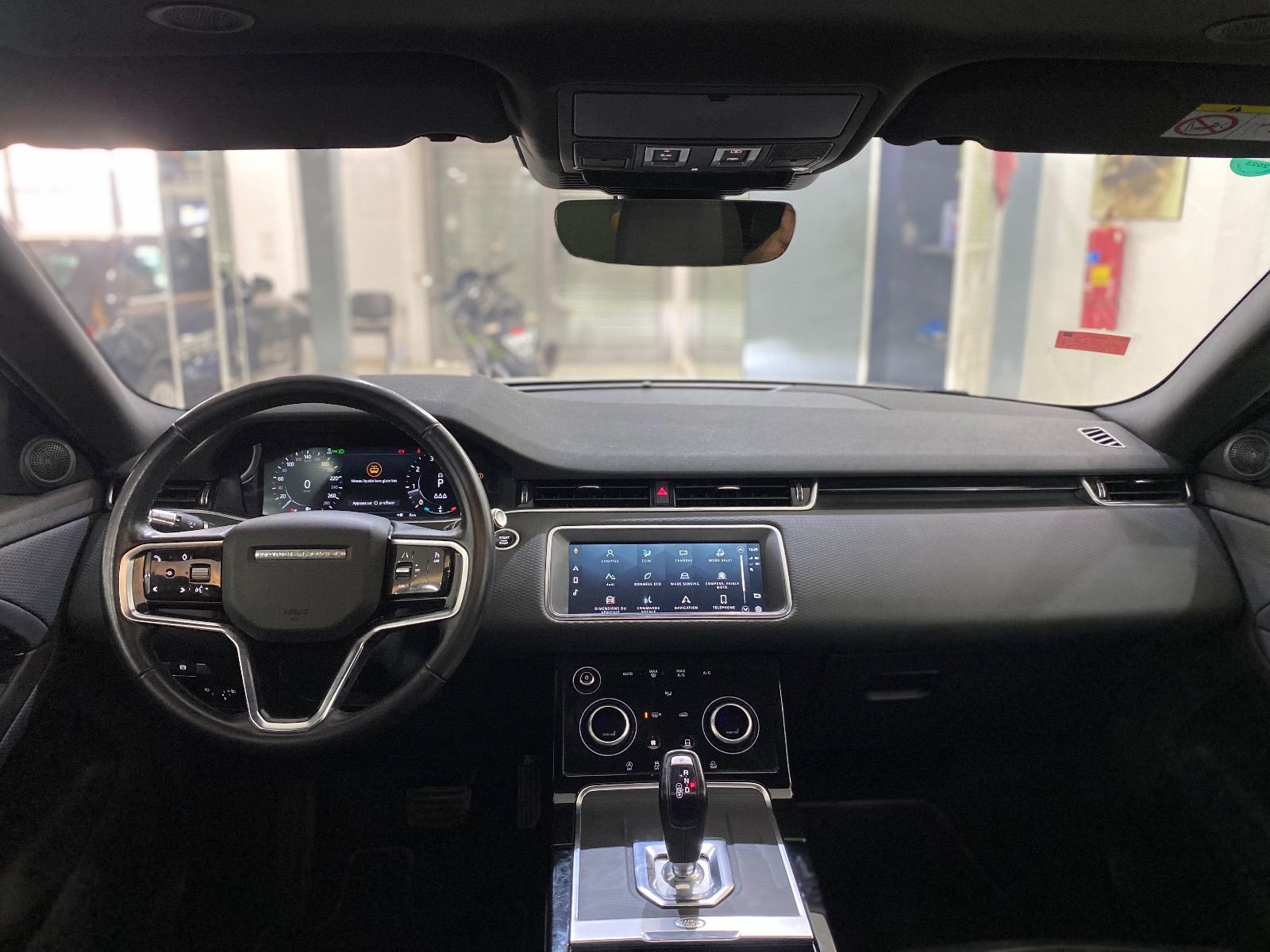 Land Rover Range Rover Evoque R-Dynamic S à Tunis - Photo 7