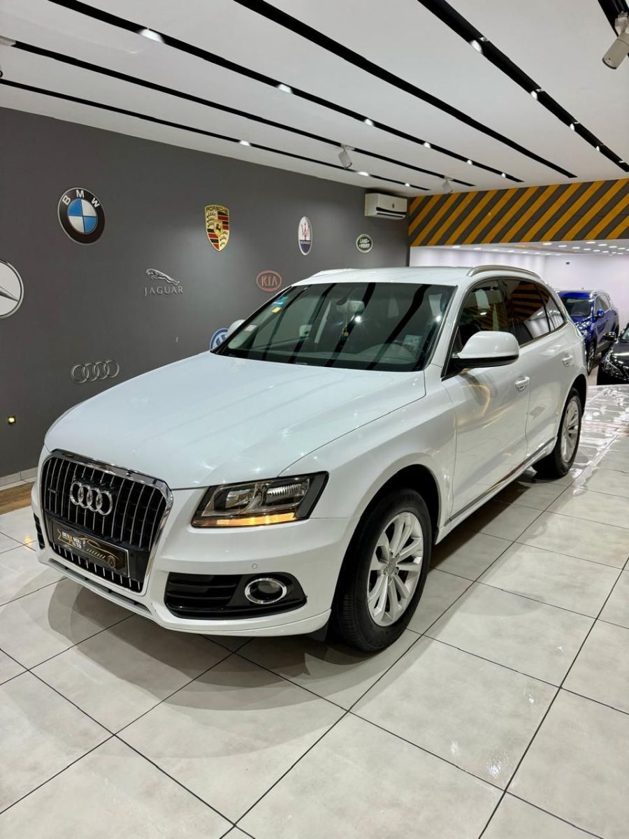 Audi Q5 Prestige Plus à Nabeul - Photo 1