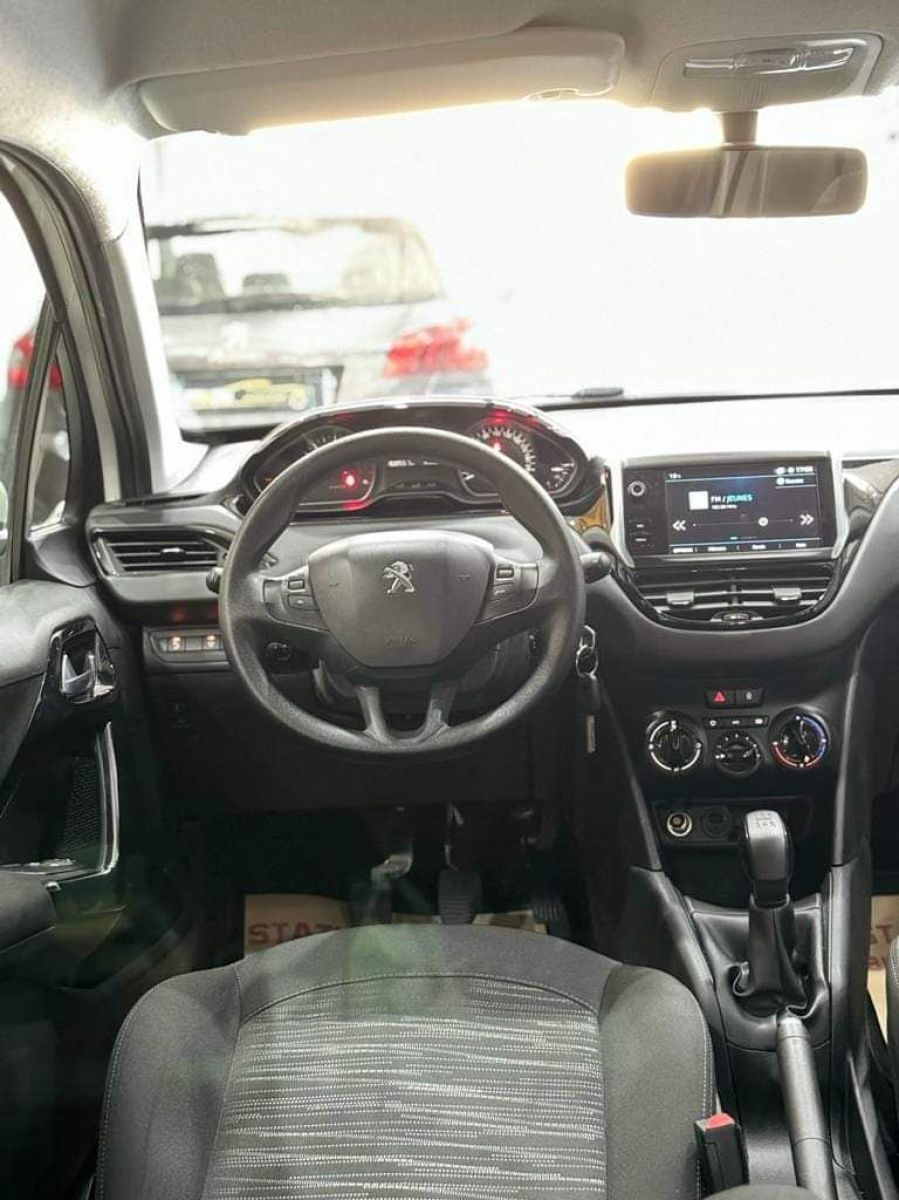 Peugeot 208 à Sfax - Photo 9