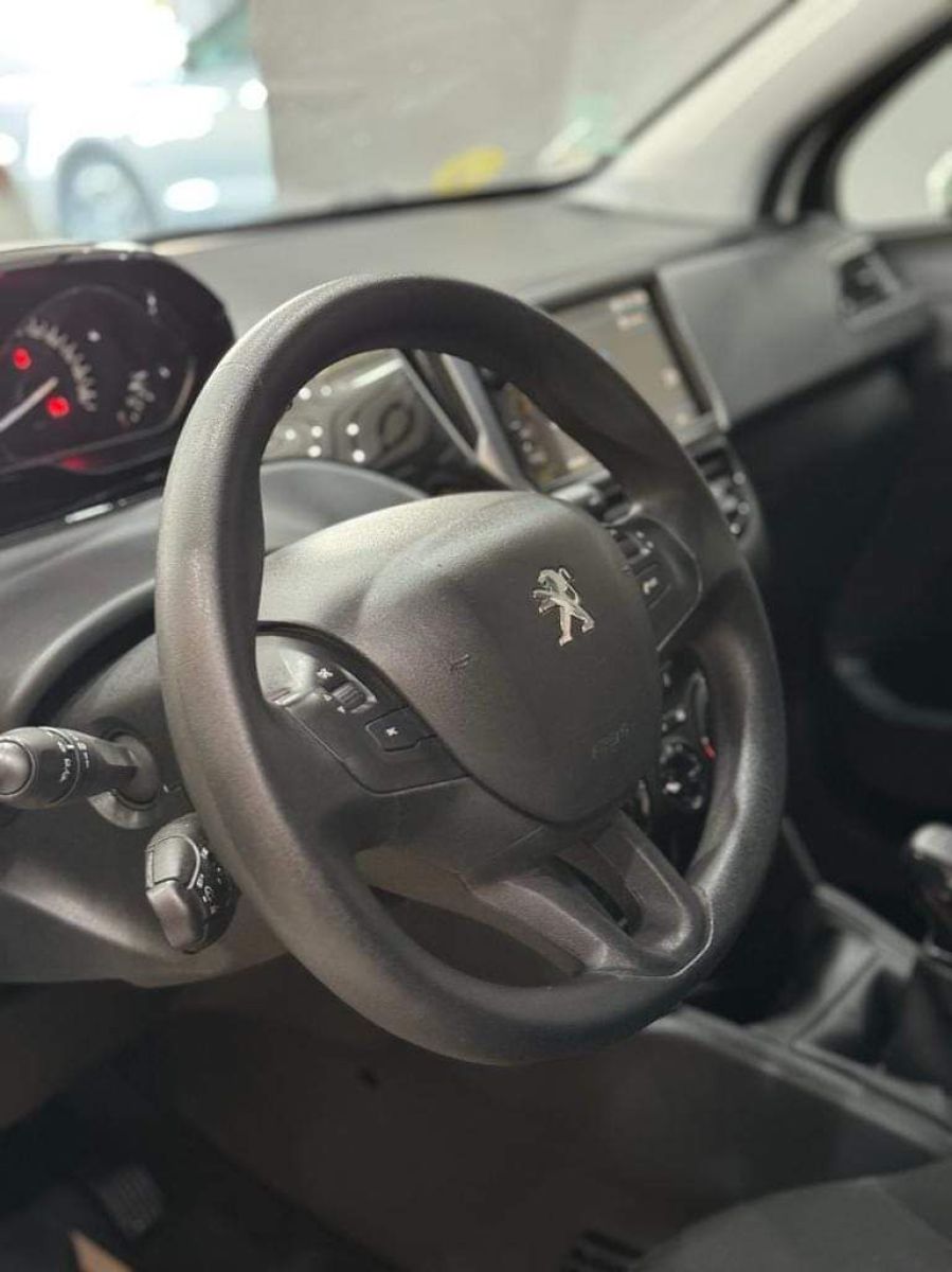 Peugeot 208 à Sfax - Photo 8