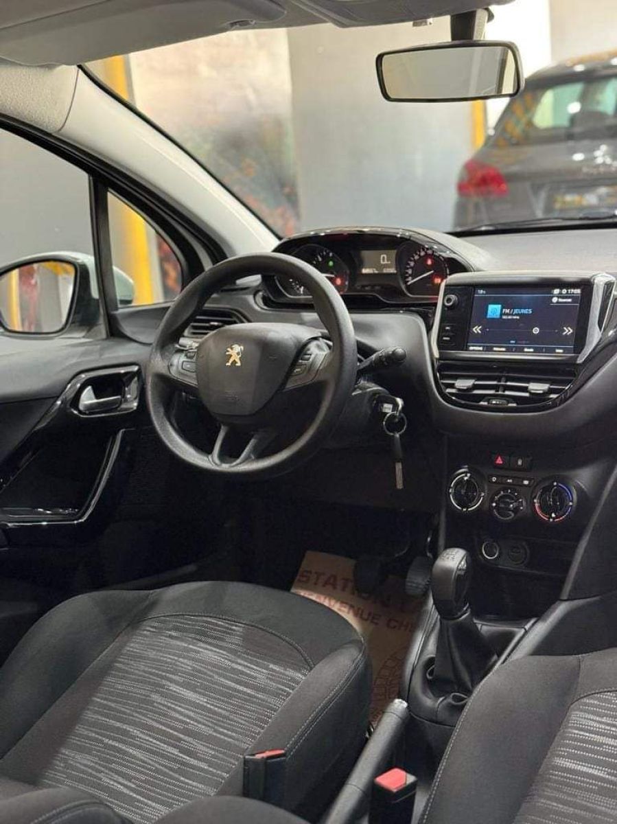 Peugeot 208 à Sfax - Photo 10