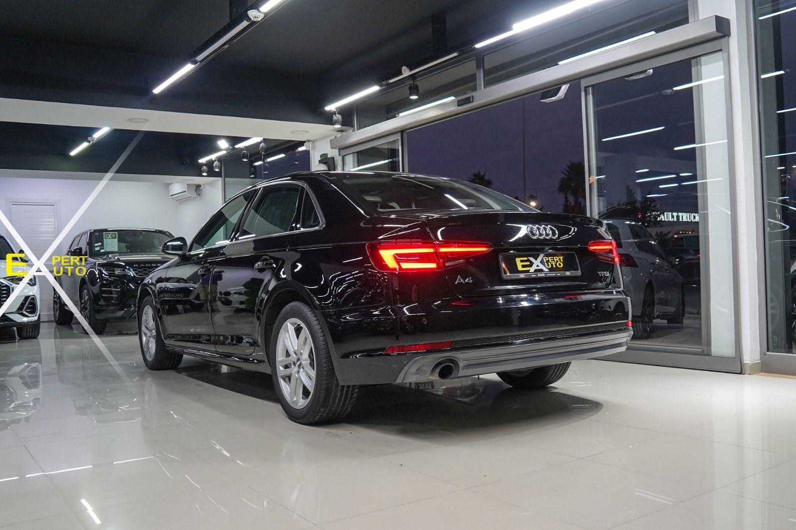 Audi A4 Design Plus à Tunis - Photo 2