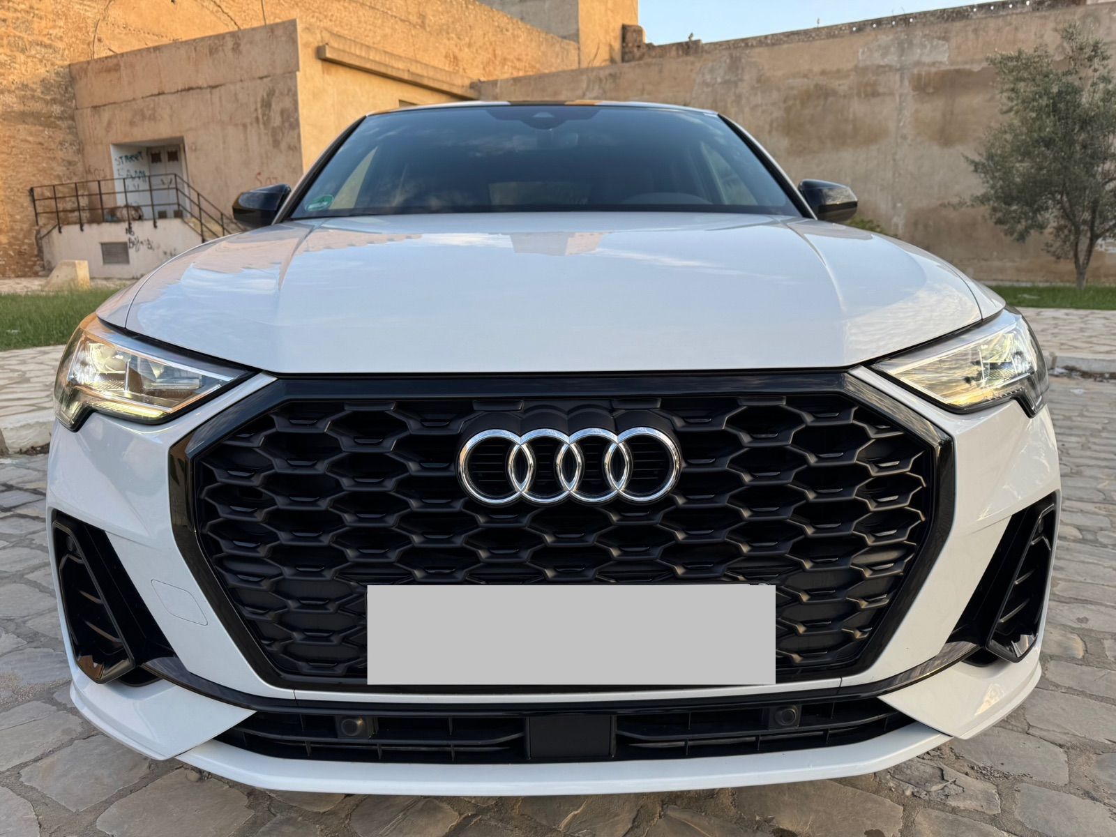 Audi Q3 Sportback hybrid à Tunis - Photo 1