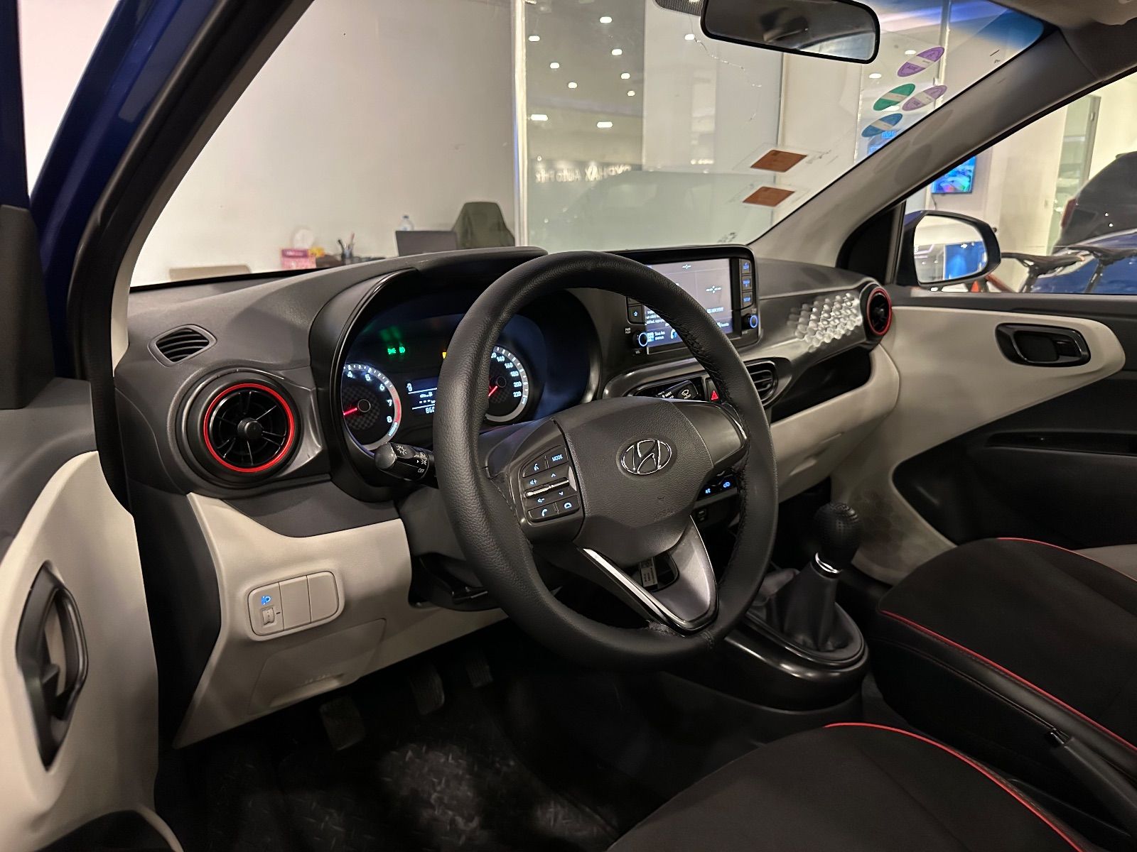Hyundai Grand i10 Sedan High Grade à Tunis - Photo 6