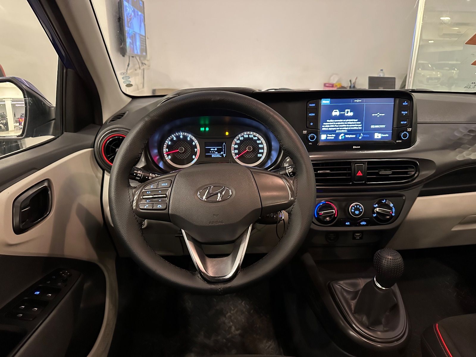 Hyundai Grand i10 Sedan High Grade à Tunis - Photo 7