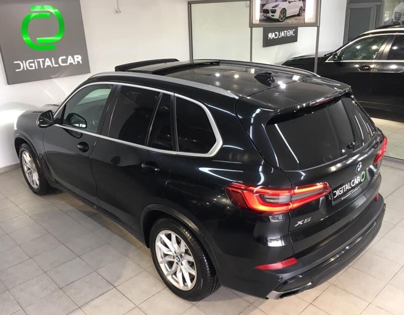 BMW X5 Hybride Xdrive E45 à Tunis - Photo 13