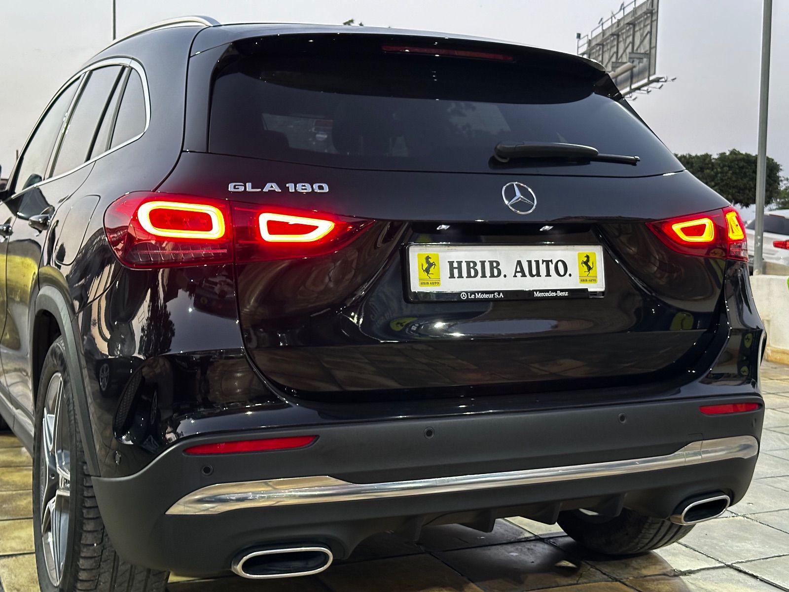 Mercedes-Benz GLA 250e Pack AMG à Tunis - Photo 24