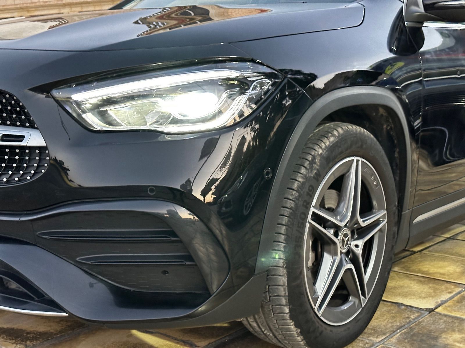Mercedes-Benz GLA 250e Pack AMG à Tunis - Photo 10