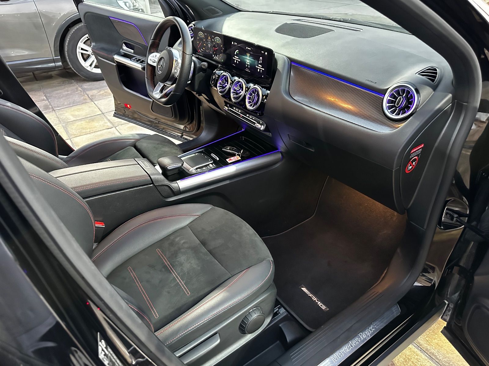 Mercedes-Benz GLA 250e Pack AMG à Tunis - Photo 4